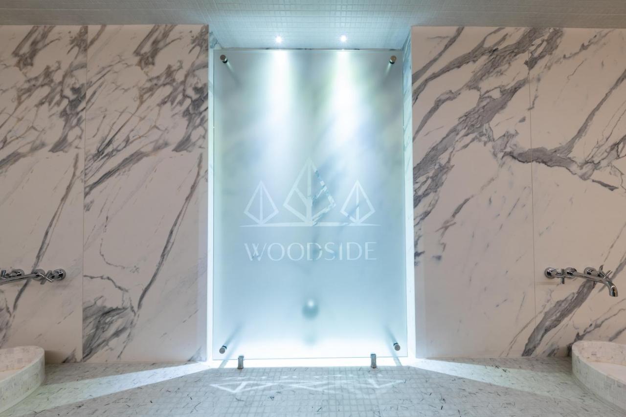 Woodside M Free Parking